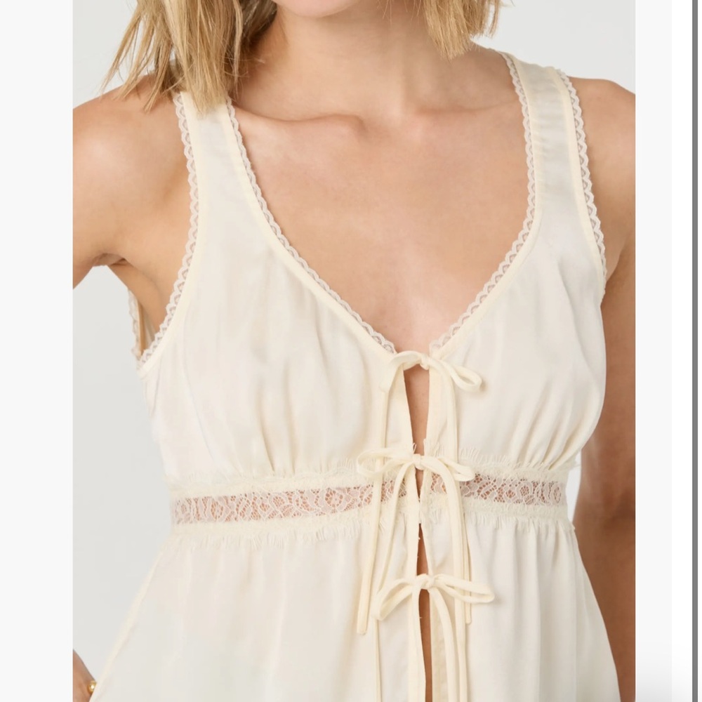 Tie Front Lace Trim Satin Tank Top - Picture 3 of 7